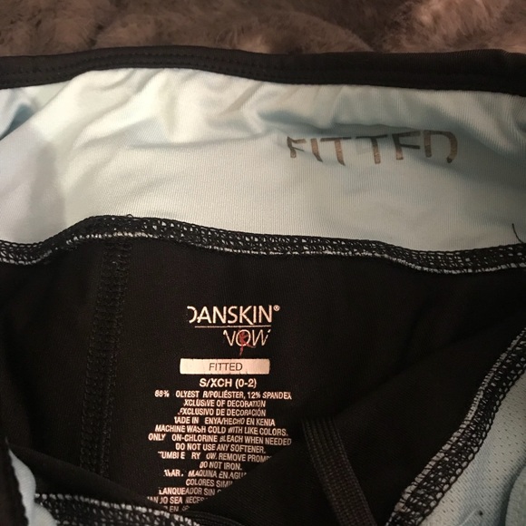 Workout capris - Picture 2 of 2